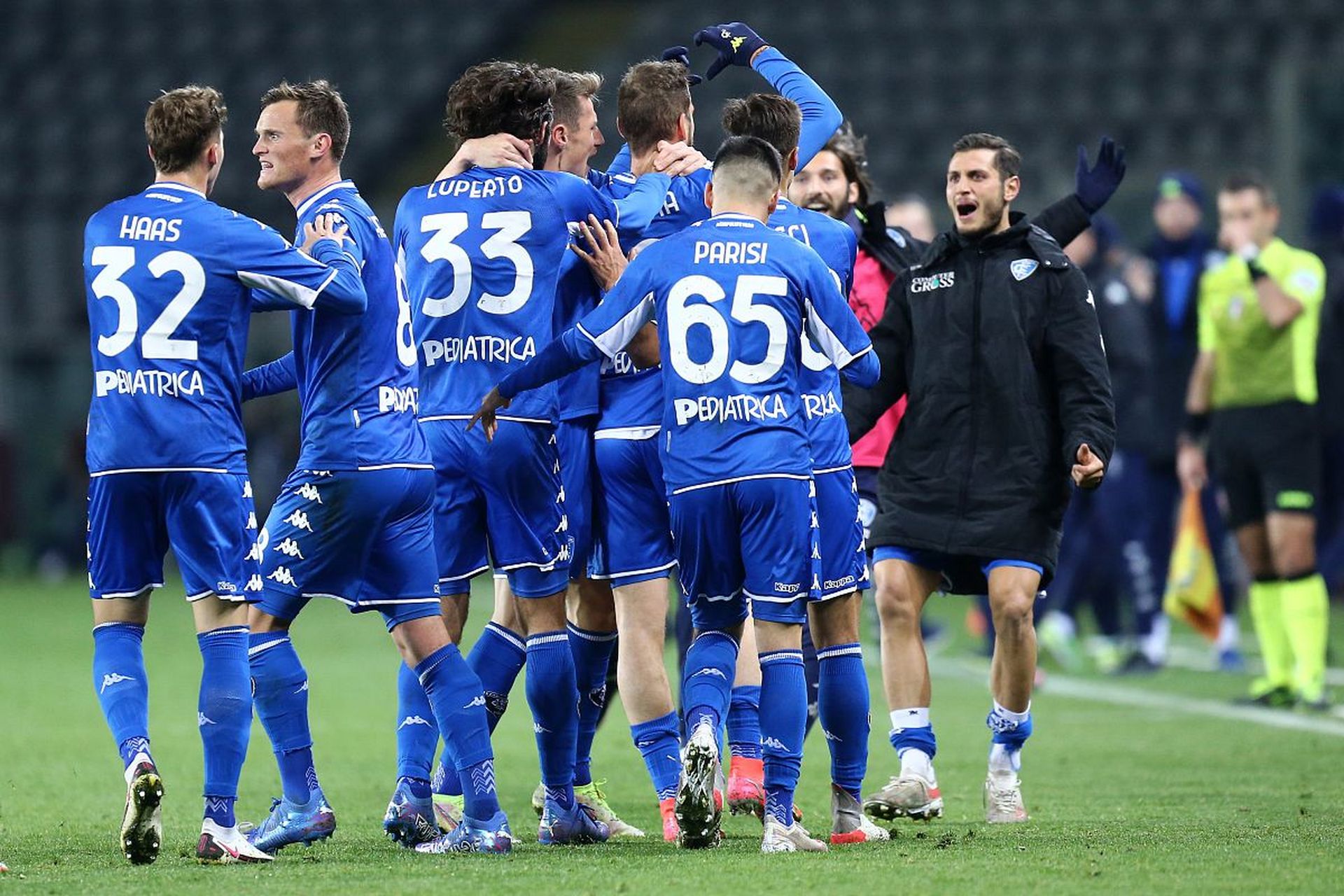 瞄准阿坎吉 瞄准阿坎吉