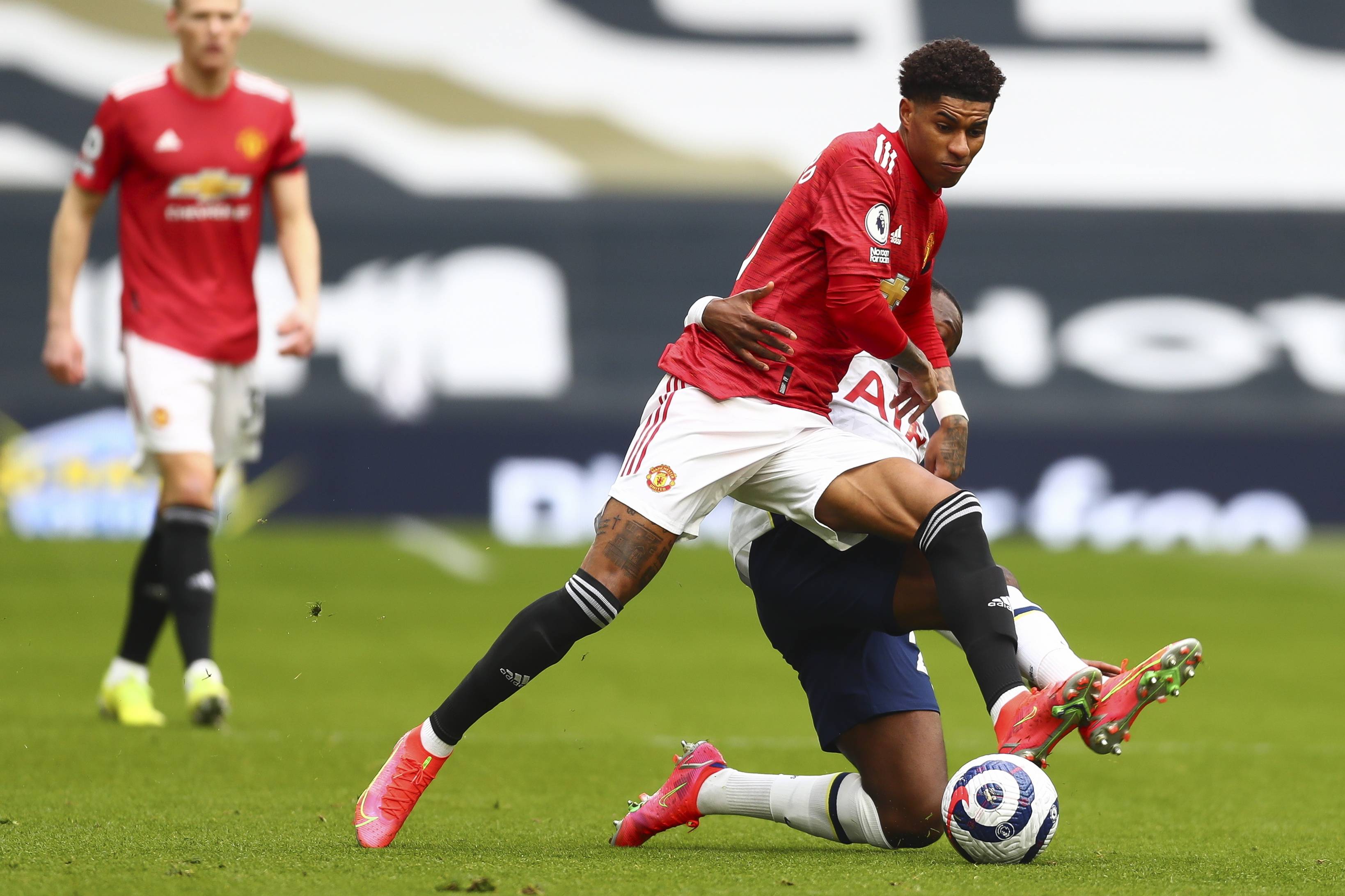 稳固禁区守 稳固禁区守